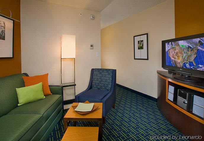 Fairfield Inn & Suites Louisville East Phòng bức ảnh